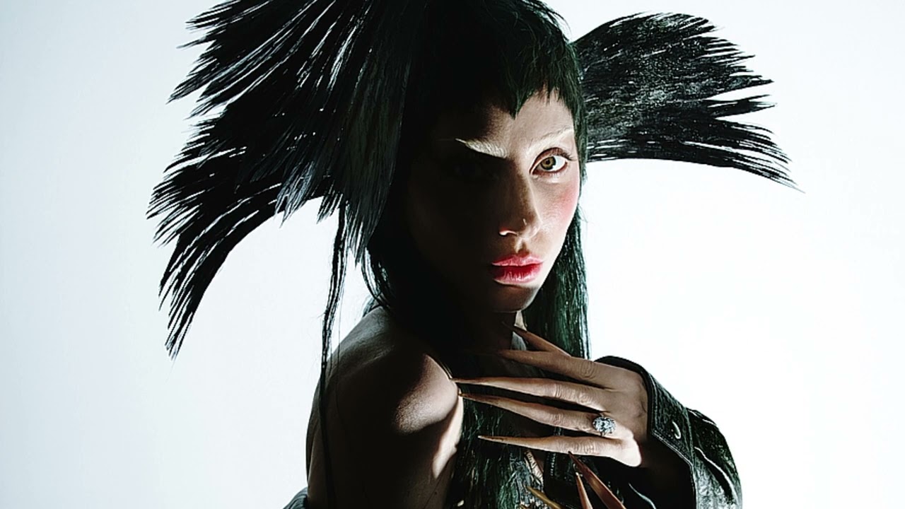 Lady Gaga - Black Coffin