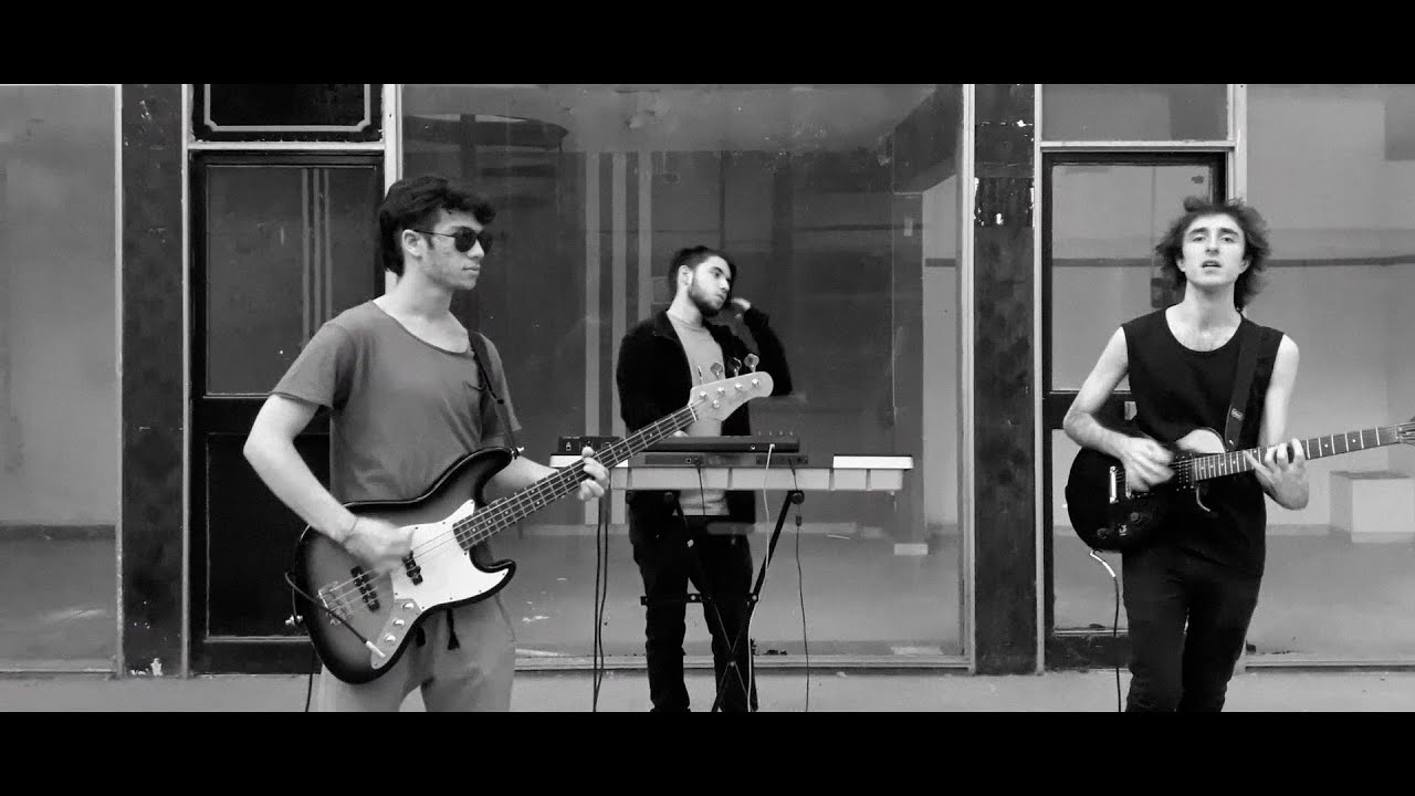 Red Flowers - At Joana's House (Official Video)