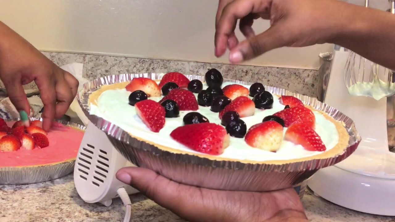 How to make kool-Aid pies 🥧with Philadelphia cream cheese