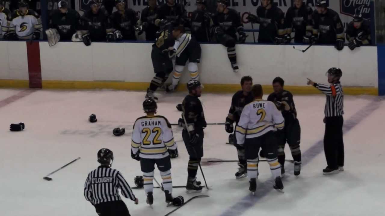 Fight! - Ice Flyers Vs Surge