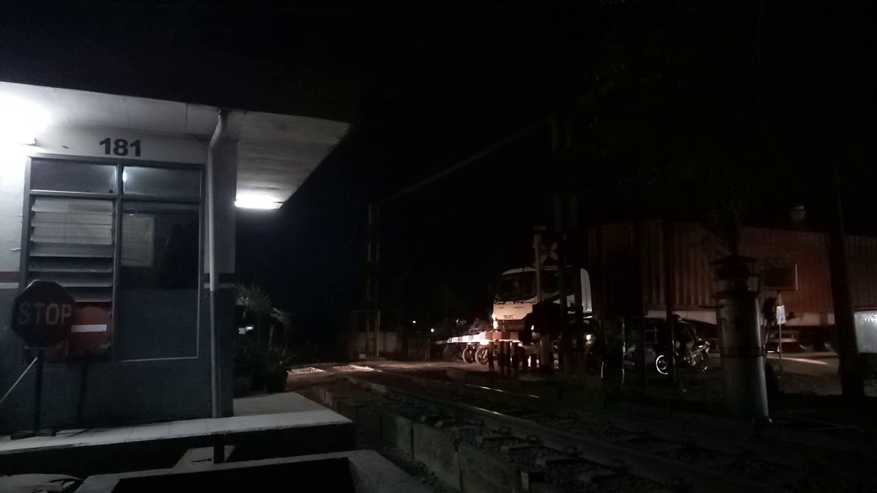 Kecepatan Penuh ala Sang Raja Selatan (KA Argo Wilis)