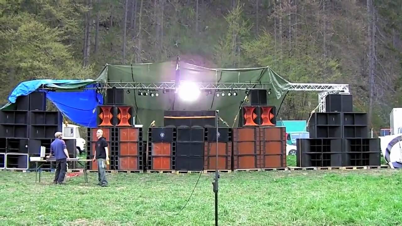 Czarotek 2011 - shot down the witch  Klokočov-  edited version