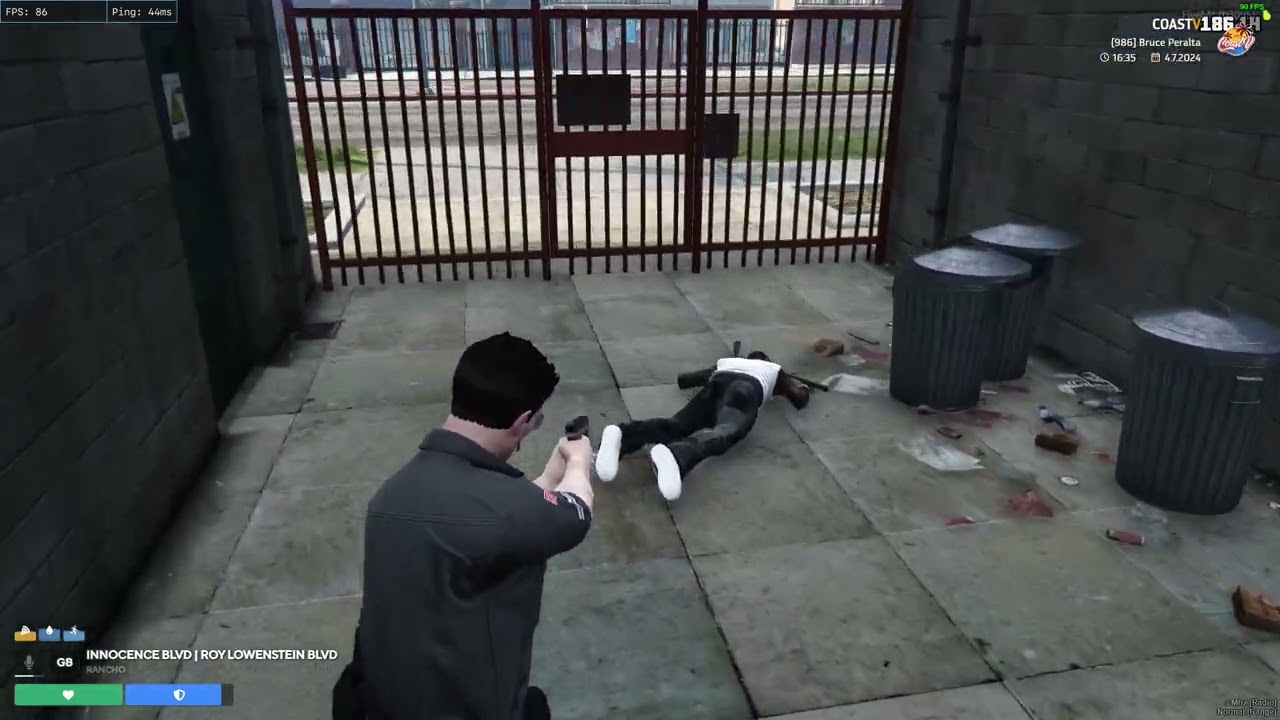 Ka&ccedil;an Şahıs Memura Sopayla Saldırmaya &Ccedil;alıştı | Fivem LSPD #fivemtr