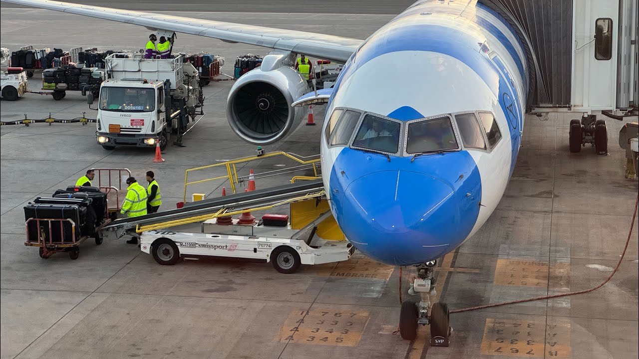 Flying a Condor 757 in 2025 | Trip Report | Boeing 757-300 | Palma to Frankfurt