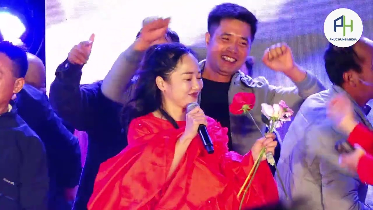 Em muốn sống bên anh trọn đời - Ca sĩ Bông Kẹo do Phúc Hưng Media tổ chức