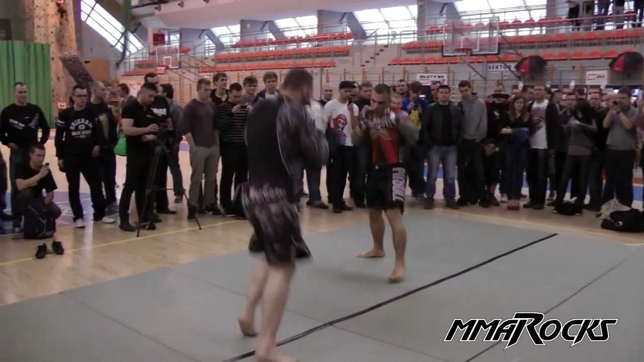 I Konwent MMA: Walka pokazowa Michał Materla vs Rafał Moks