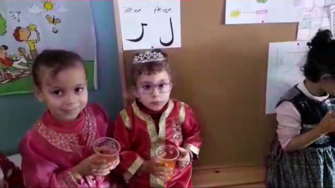 نظمت مدرسة زليخة نصري احتفالا لتلاميذ التعليم الاولي تخليدا لذكرى المولد النبوي