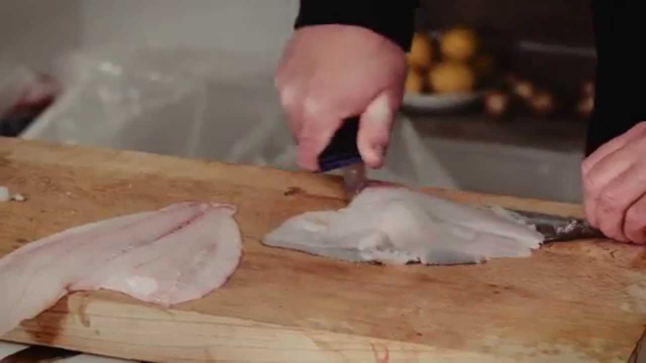 09 S&aring;dan fl&aring;r og fileterer du en fladfisk