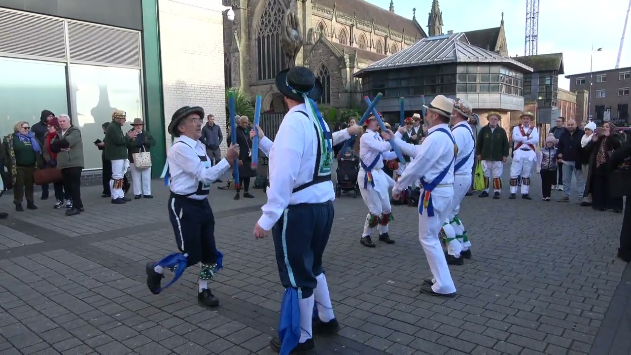 Plymouth Morris & Jockey Morris 