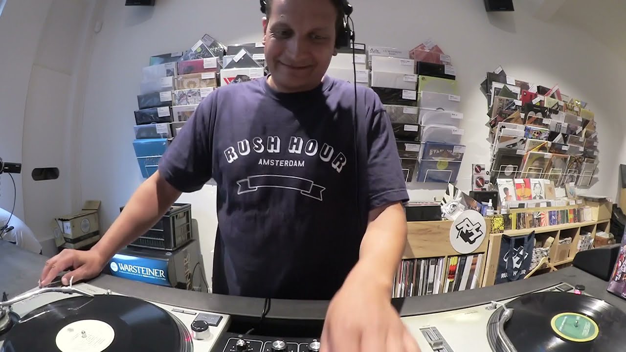Na Manteiga 067 - Antal @ Rush Hour Store
