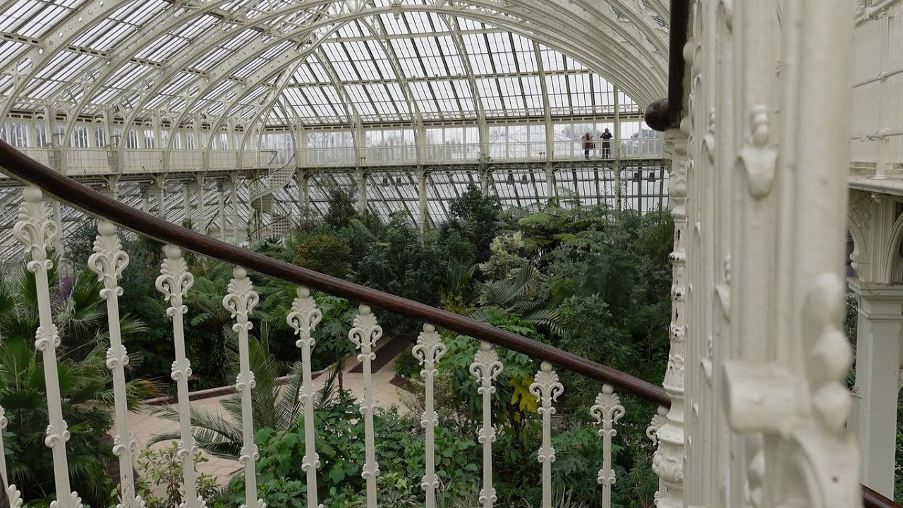 Even in WINTER Kew Gardens is Beautiful - What about Summer?