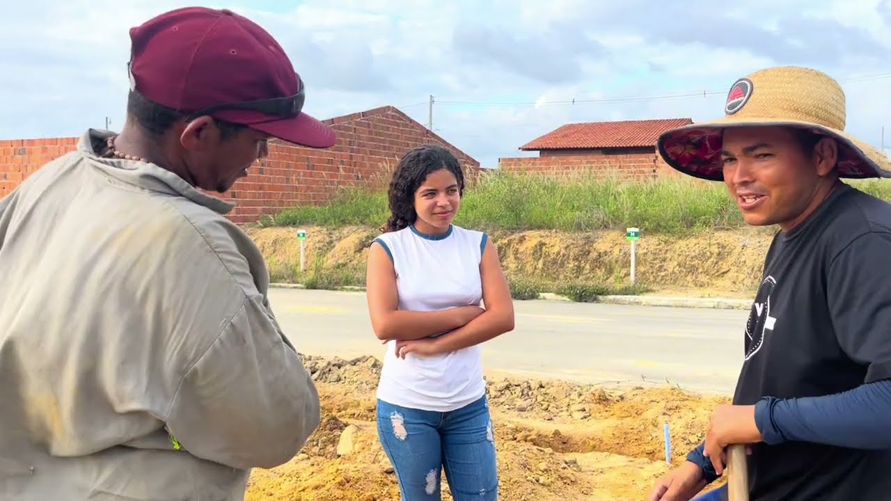 Funcionário Tiara Sarro De Sua Patroa Sem O Patrão Saber