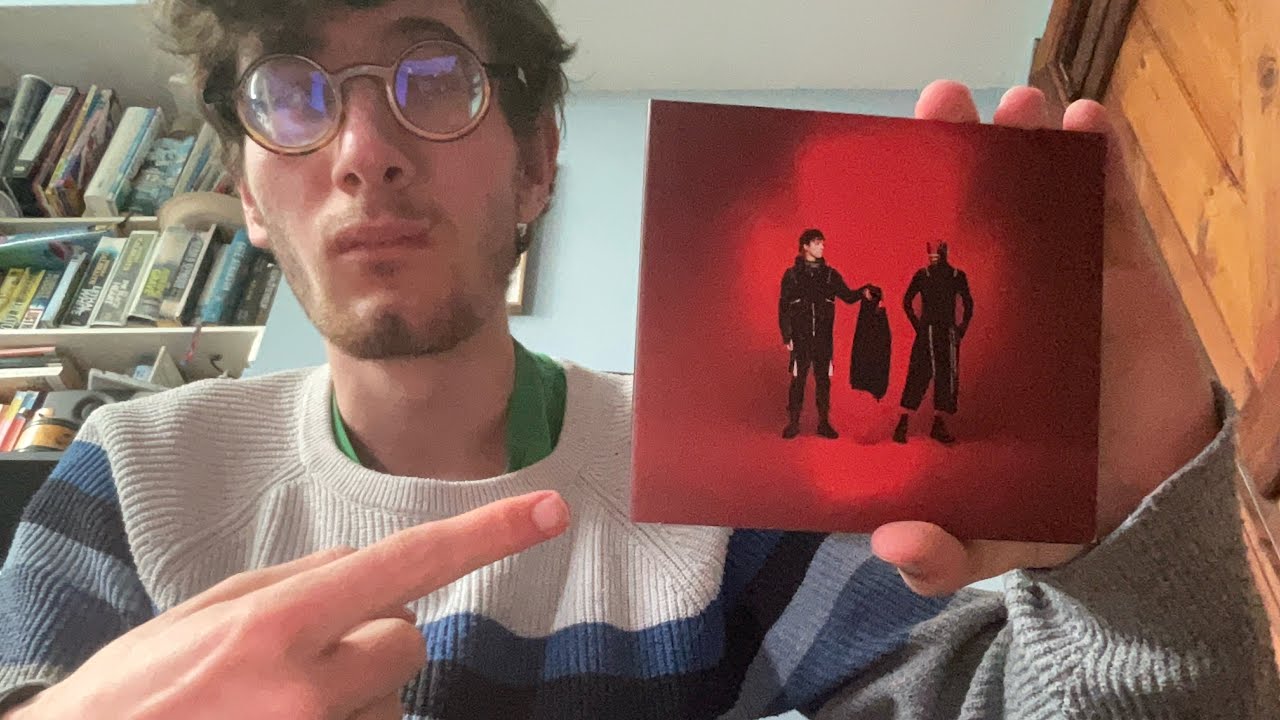 Twenty One Pilots: Breach CD Unboxing!