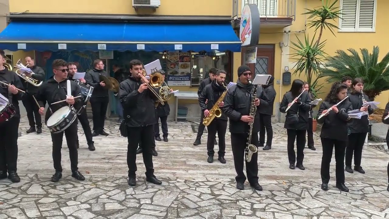 Festa Ottava di Pasqua a Gioiosa Marea: la banda apre la giornata con la sua musica