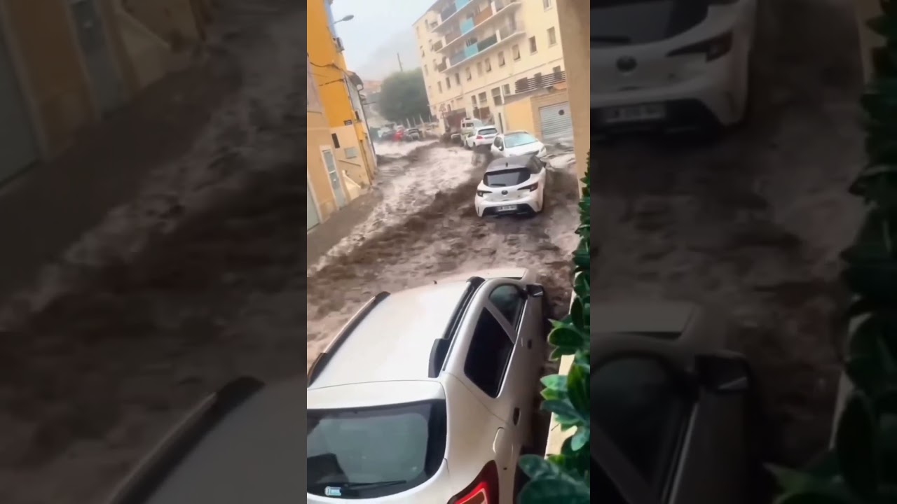 Unstoppable Flood Caught On Camera 😱 #floods #flood #disaster #shorts #storms