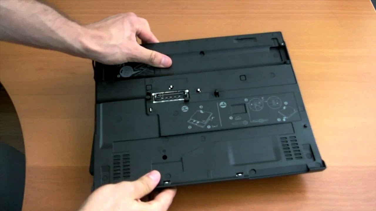 ThinkPad X201 Ultrabase dock hands-on