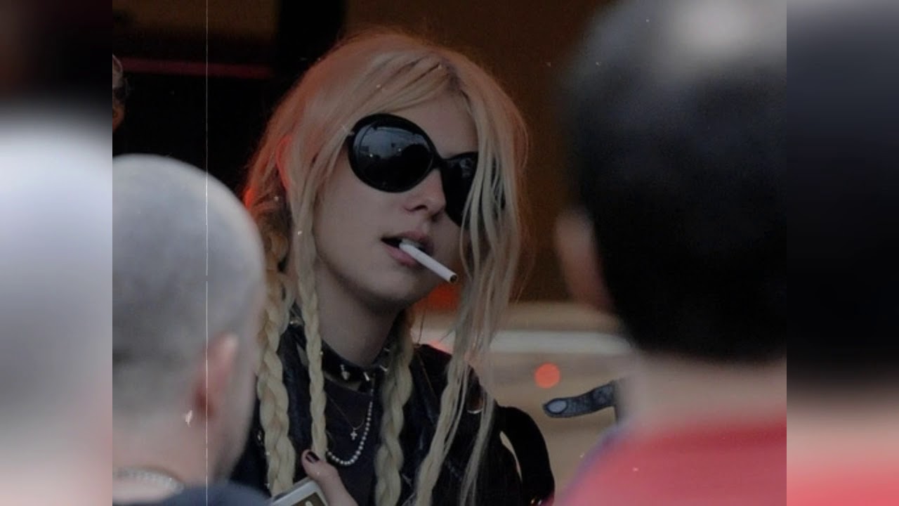 Taylor Momsen 