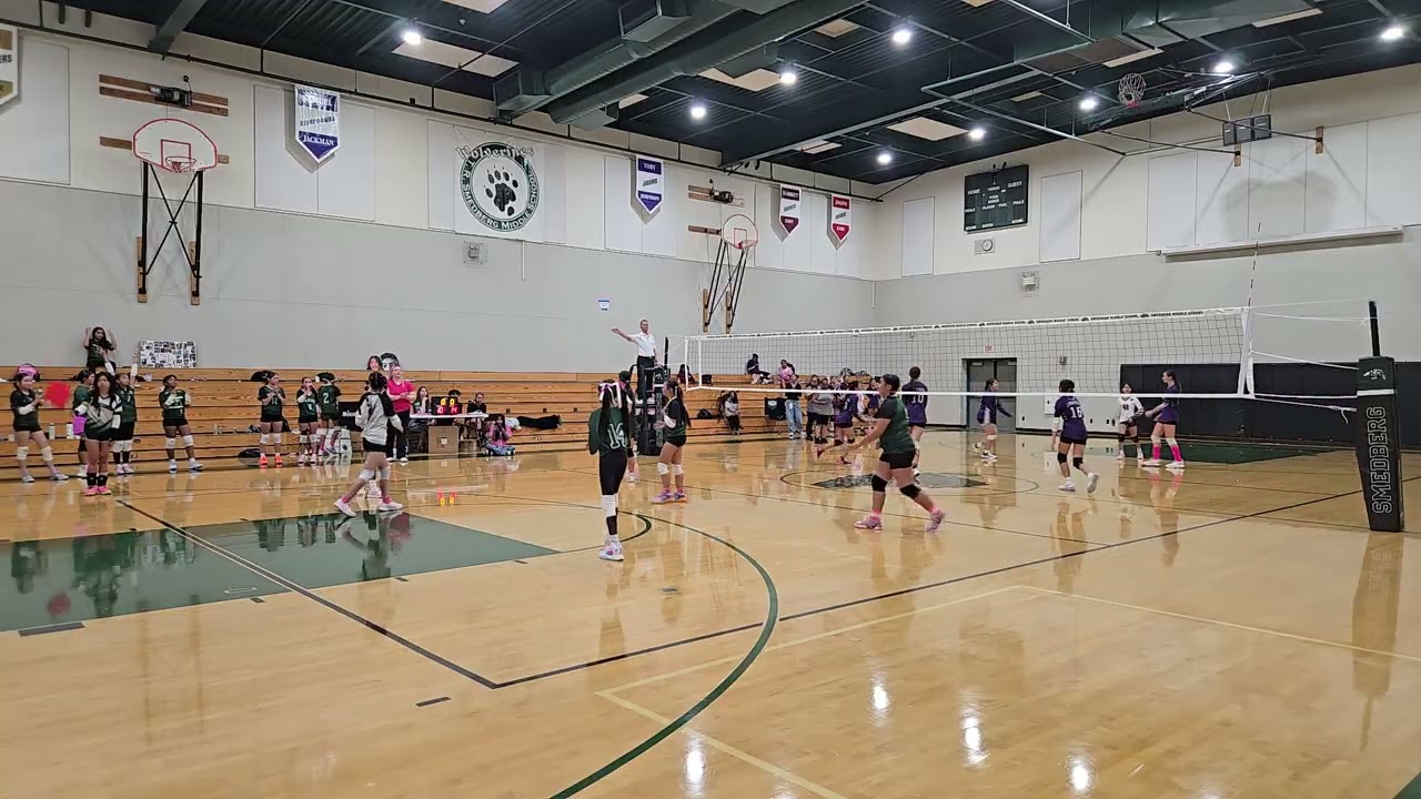 Smedberg vs Toby Johnson 2nd set. 7th grade girls volleyball 10/8/2025