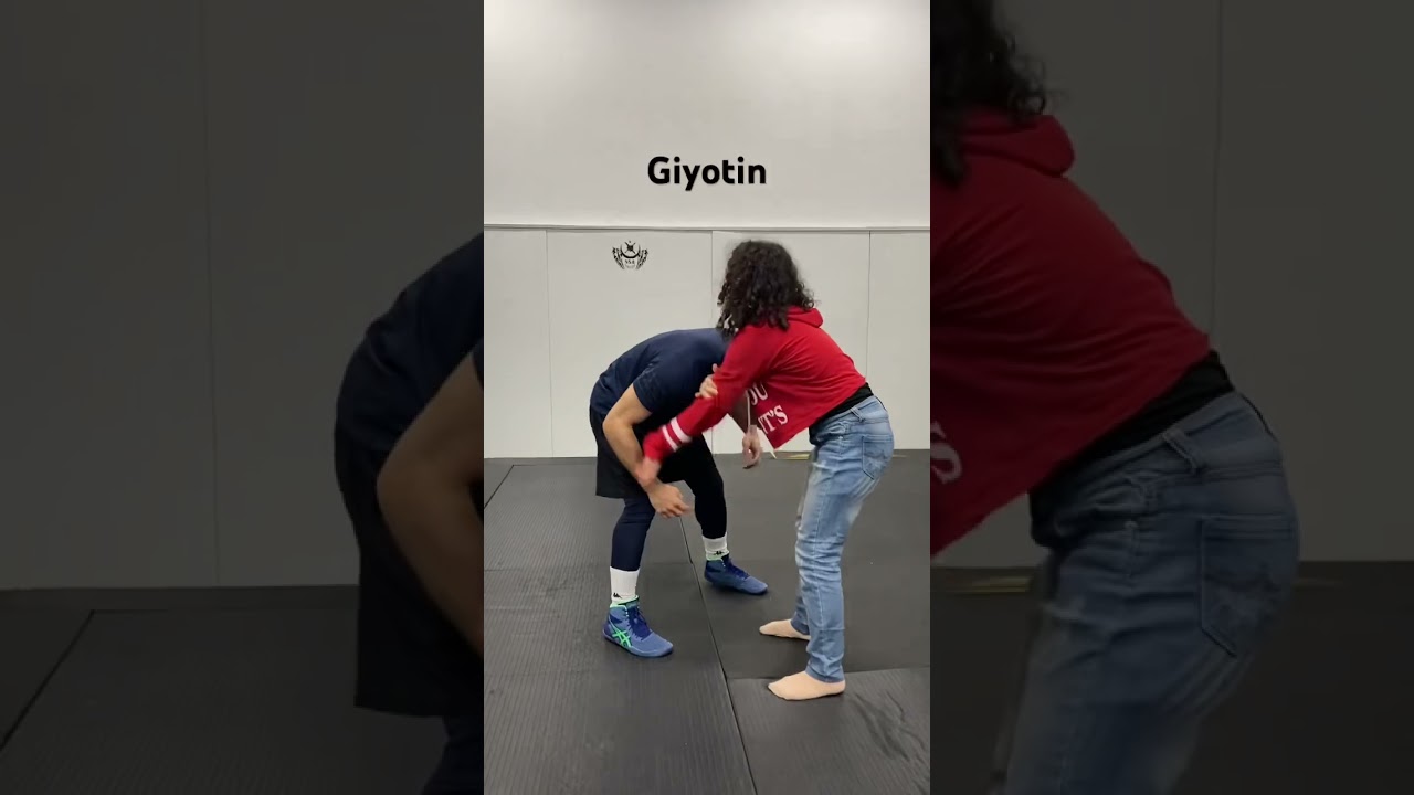 Kadın ve &ccedil;ocuklar i&ccedil;in savunma tekniği #guillotine #giyotin #grappling