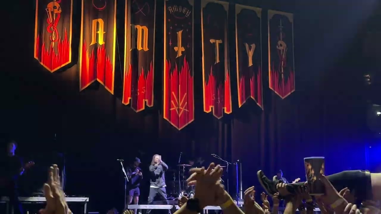 The Amity Affliction - Soak Me in Bleach (live) @ Westfalenhalle Dortmund 27-09-2025