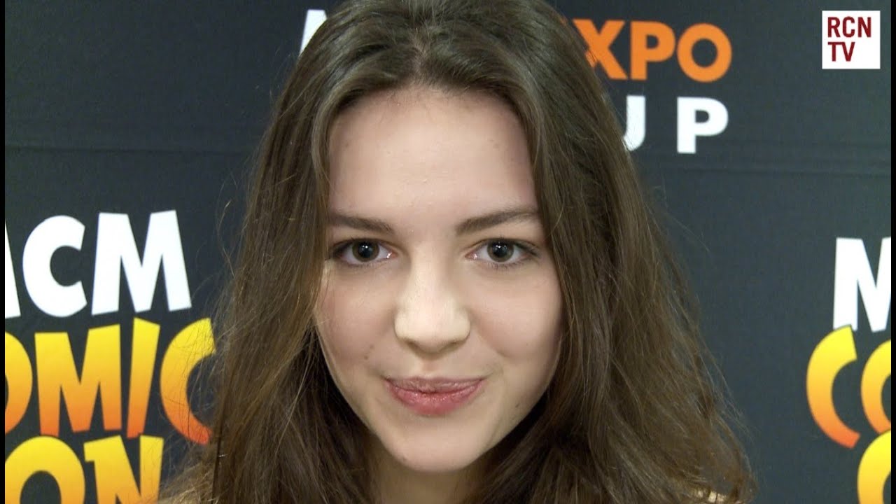 Robot Overlords Ella Hunt Interview