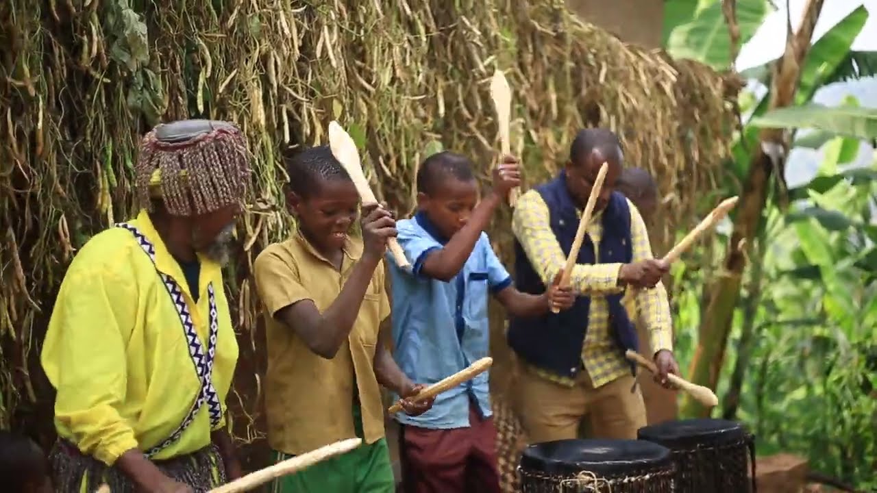 Bavugije ingoma abantu barahurura,mbega 🔥🔥🔥🔥 niyemeje gisigira abana banjye umuco#Rumaga#muragemwiza