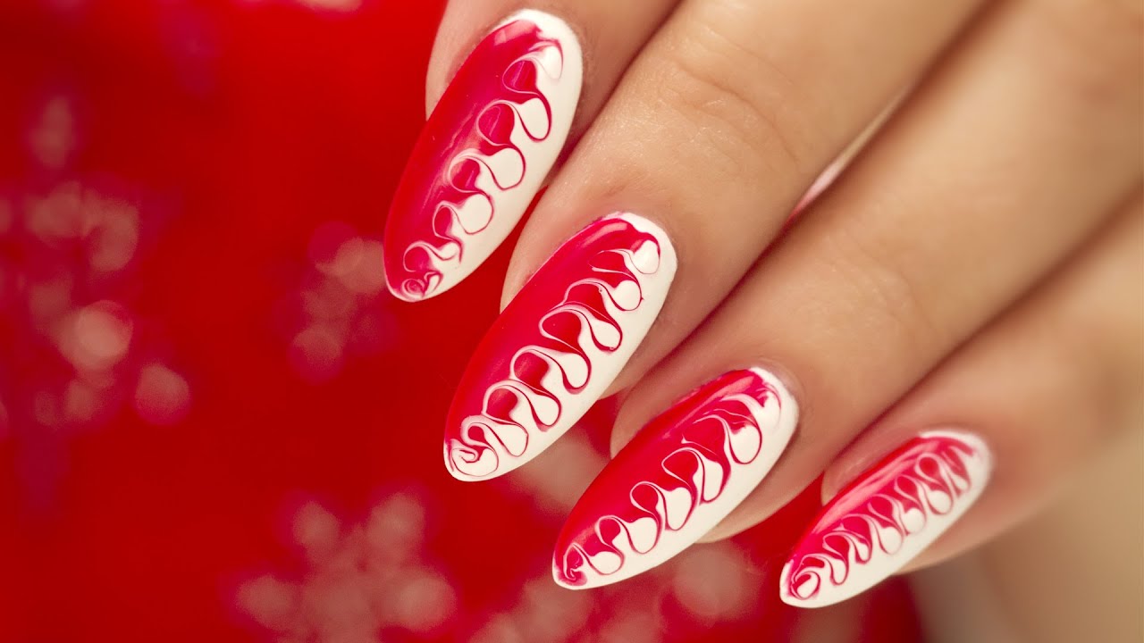 Christmas Gel Nail Art Two Tone Swirl