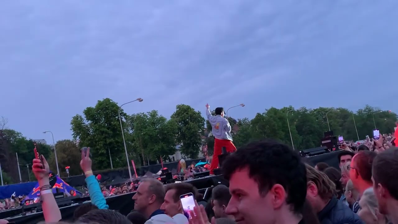 Mirai Pojď, zapomenem Majáles Brno ❤️💚💙🤍