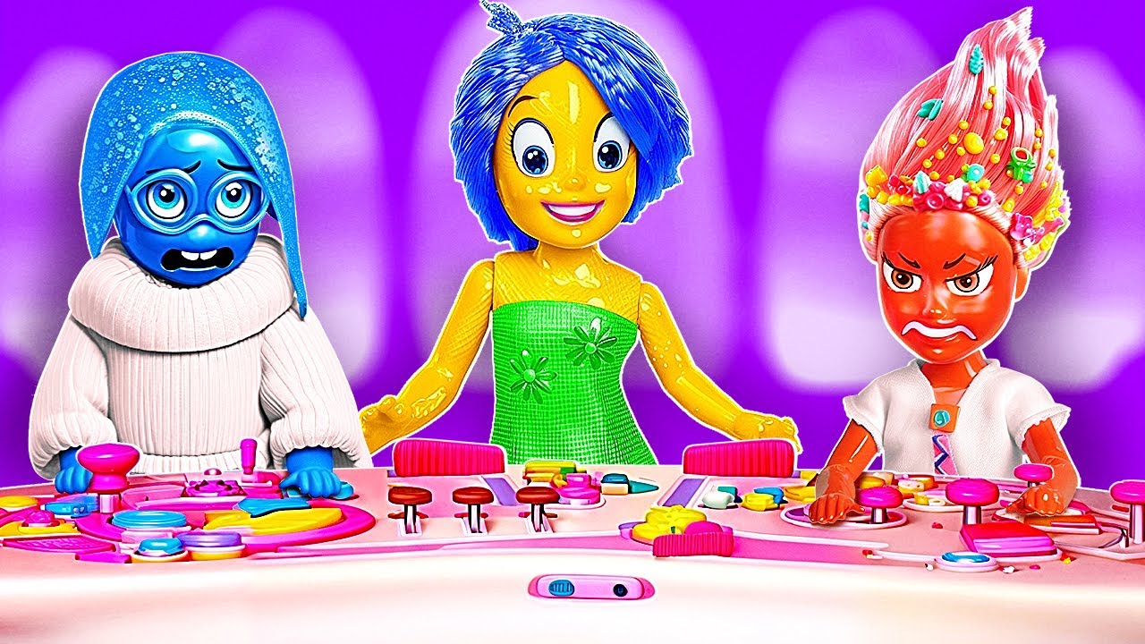 Cool DIY Emotions Dolls! 😲 *We Made Joy, Anxiety, Anger And Sadness*