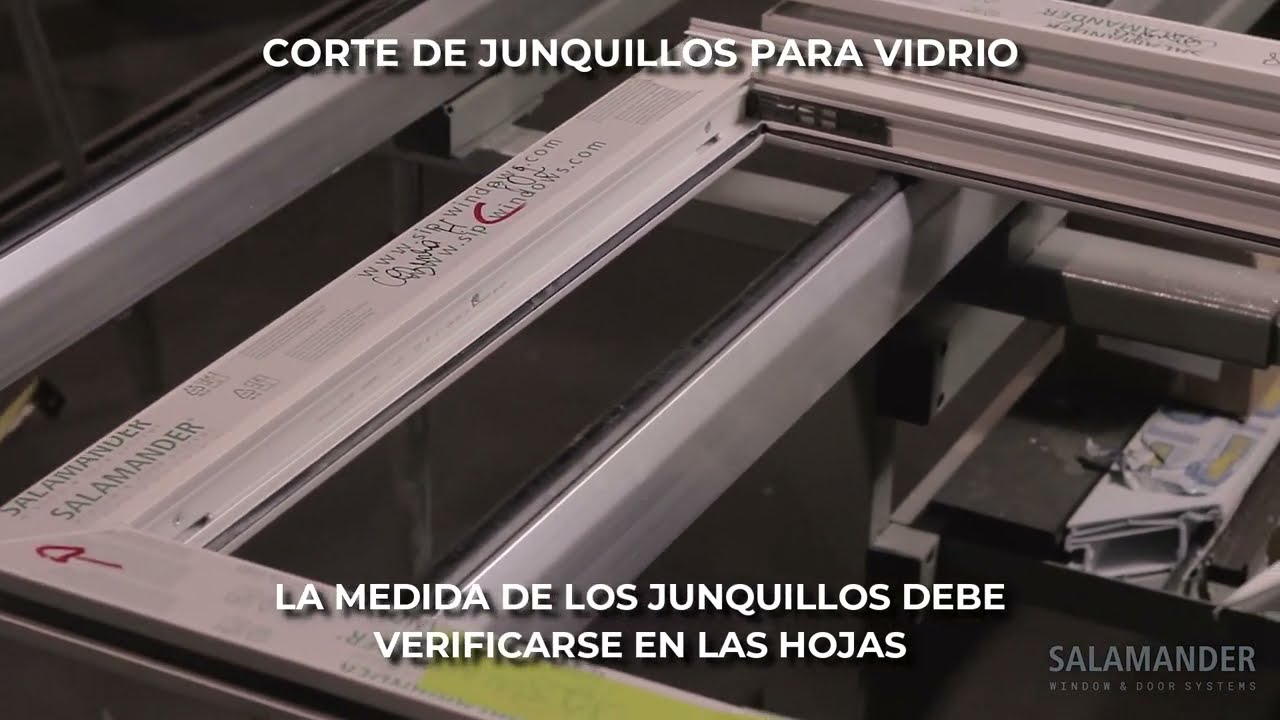Salamander PVC Alemán: Corte de Junquillos para Vidrio