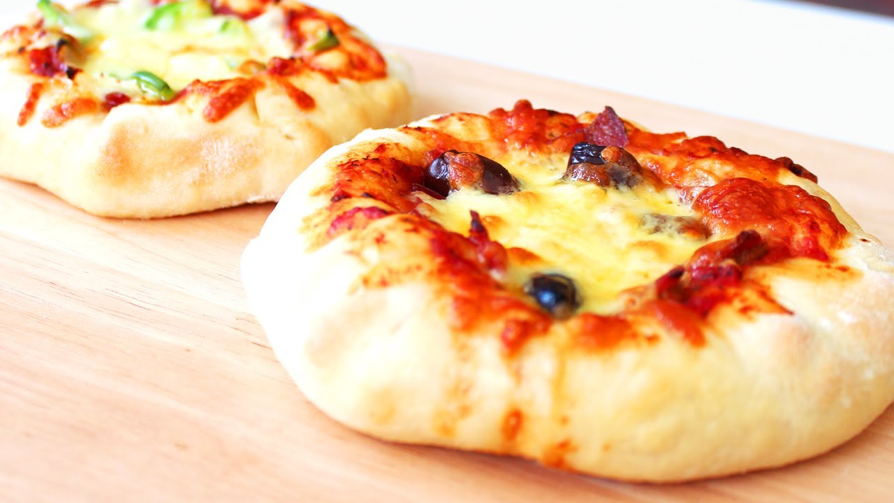 Mini Stuffed Crust Pizza - Video Recipe