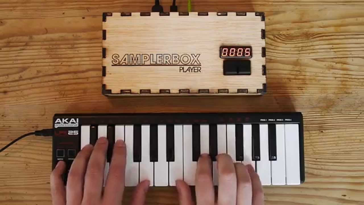 Playing piano on a SamplerBox (RaspberryPi-powered sampler)