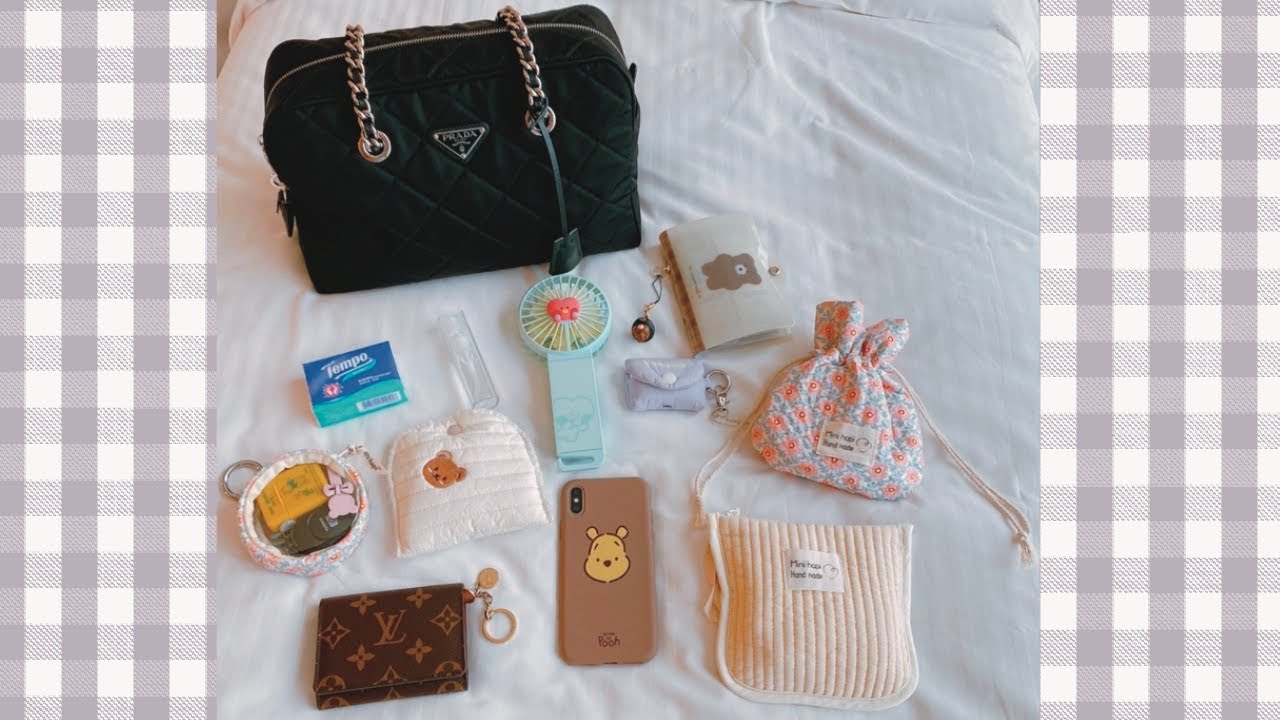【What’s  In My Bag👜】九月愛用手袋分享🖤Prada Nylon Bag 容量