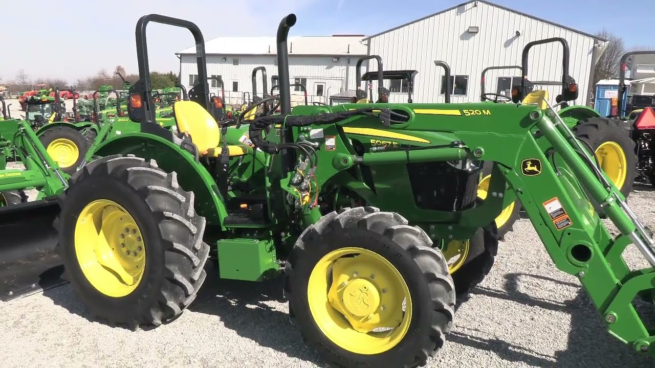Трактор John Deere 5067E с открытой кабиной и погрузчиком, 2024 года выпуска! Состояние как новое...