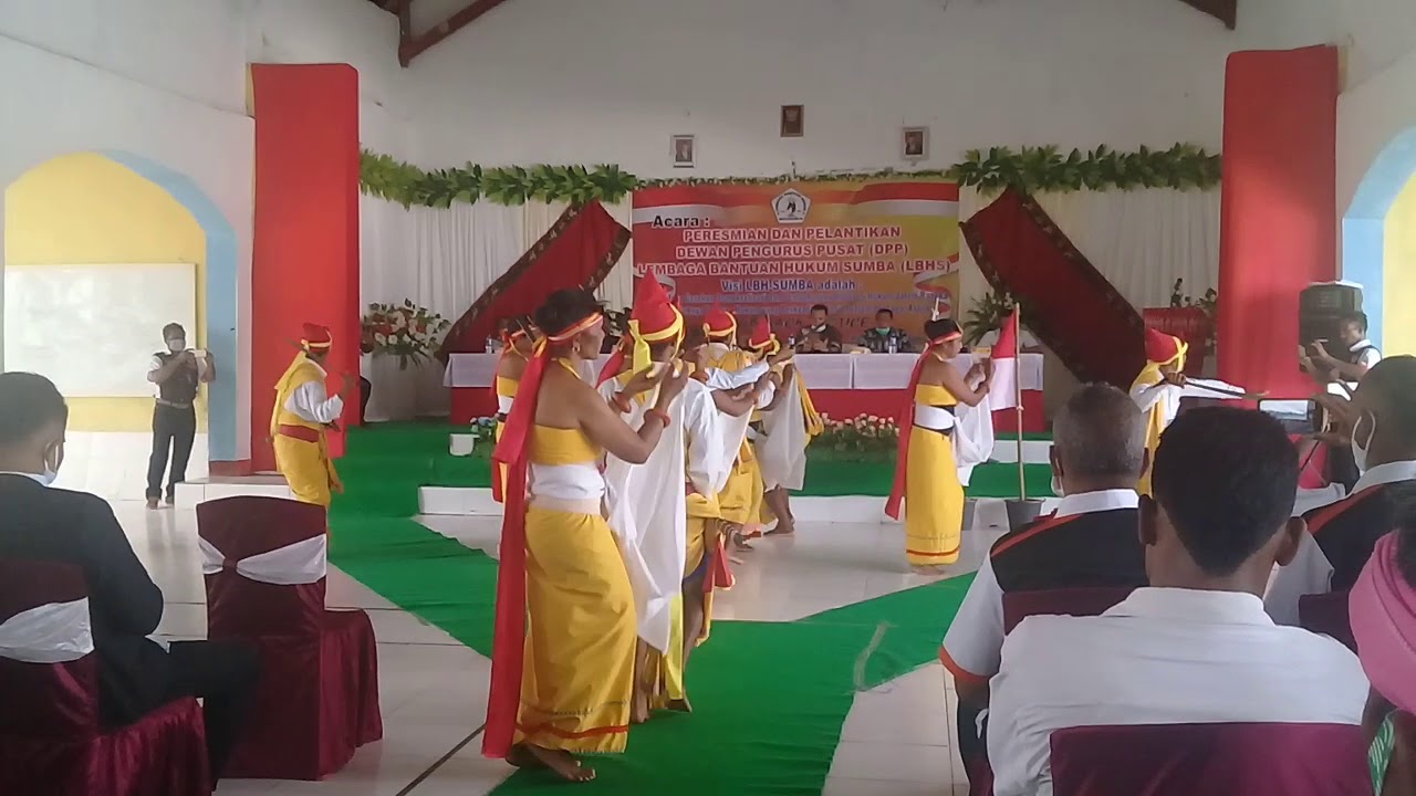 Seni Tari Budaya Sumba dari Sanggar Wee Kii Manis.   Jangan Lupa Like, Share & Subscribe.
