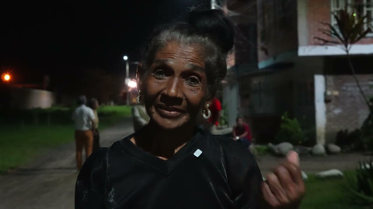 Los barrios El Recreo y Los Pinos ya cuentan con iluminación LED de alta potencia