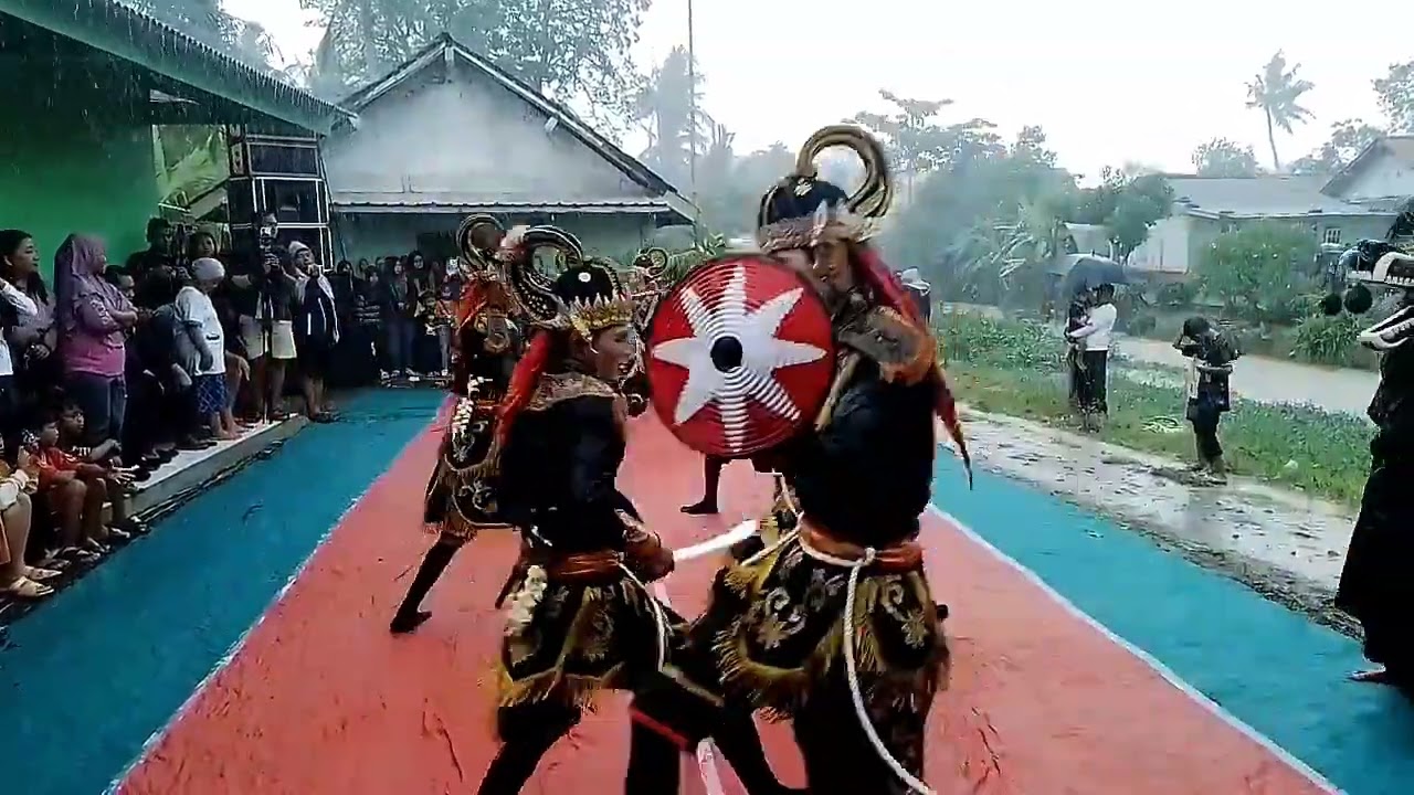 Udan Deres - Sigro Sigro Dance Ebeg Gagar Mayang Kaliterus Sikampuh Kroya Cilacap