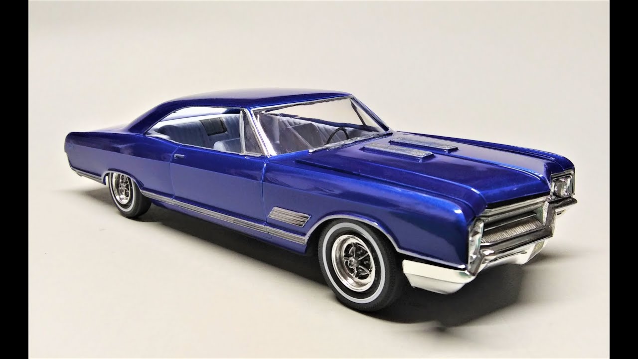 AMT 1966 Buick Super Wildcat Custom 3n1 1/25 Scale Model Kit Build Review AMT1175