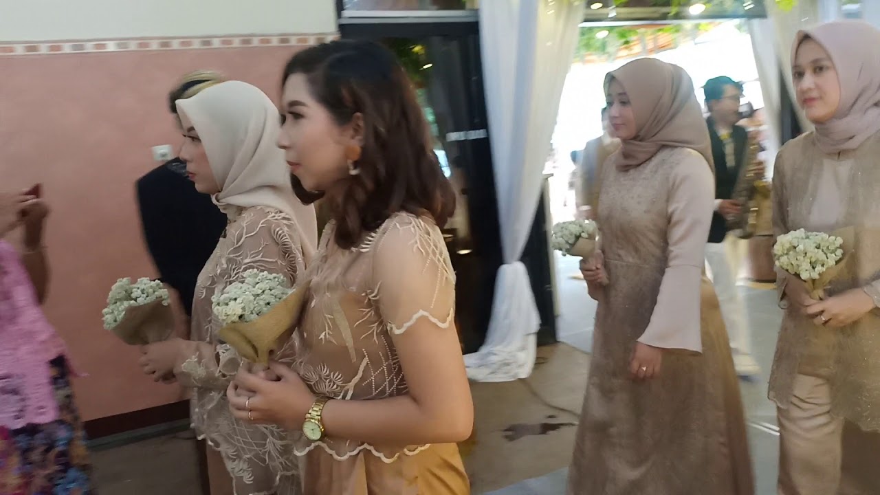 Prosesi Kirab Manten diiringi Saxophone || Prosesi Manten masuk Gedung diiringi Saxophone