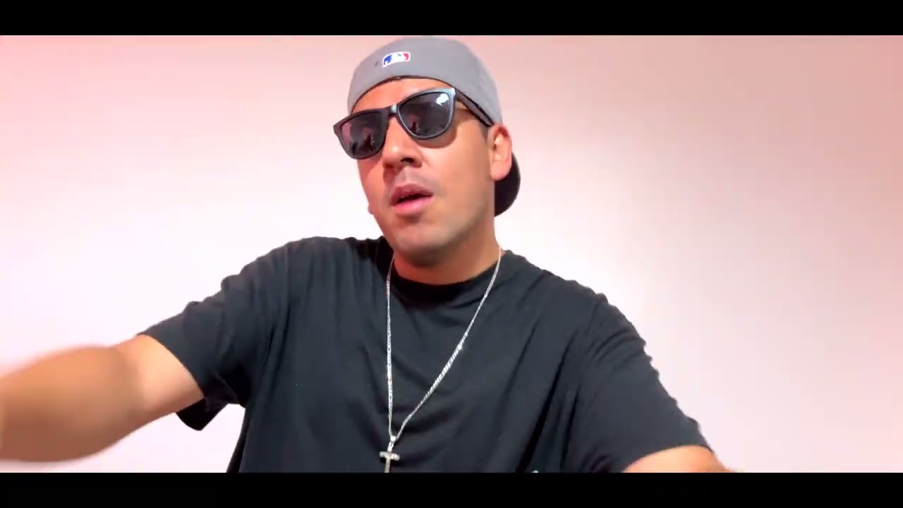 Video Oficial (R4faler-Gitana)