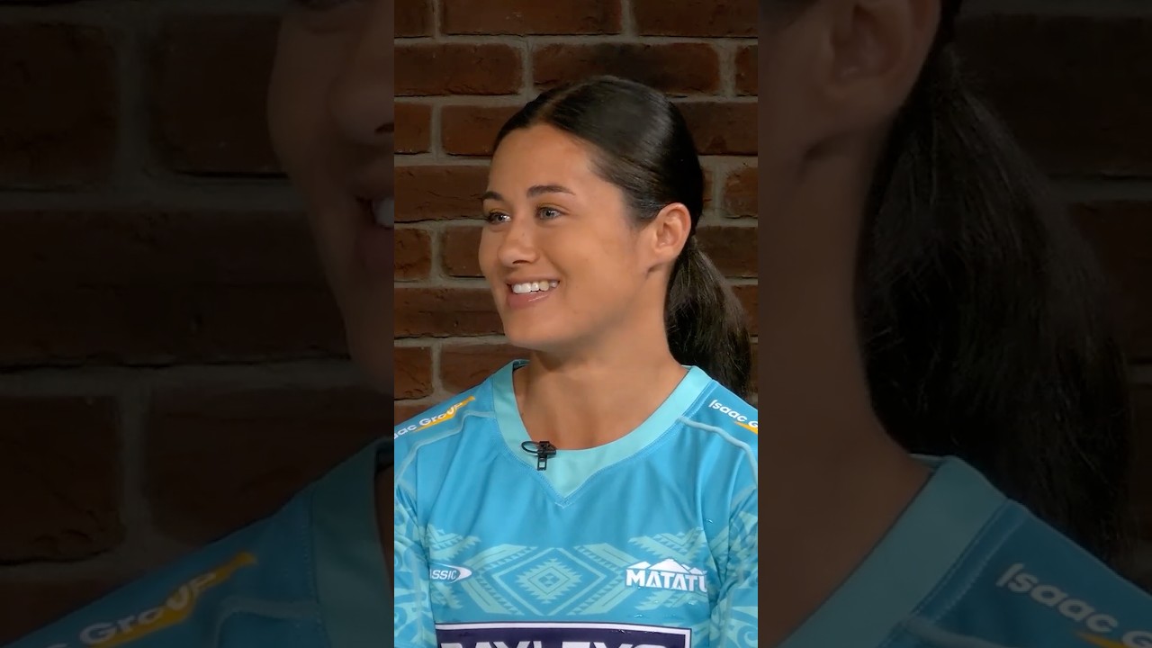 Choose the 🐐 Aaron Smith or herself? Black Ferns halfback Maia Joseph's dream team. #shorts #aupiki