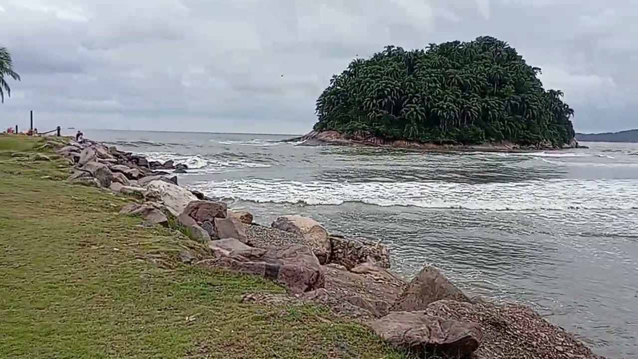 Deu uma trégua na chuva eu tenho dando uma volta aqui no emissário