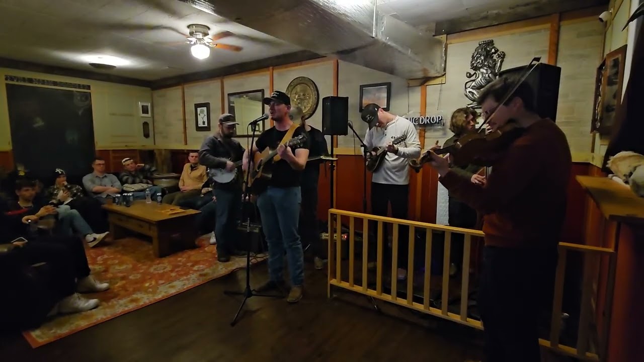 Holston Holler Take me back to Bristol  @HolstonHoller 2/21/2026 Noah Dotson
