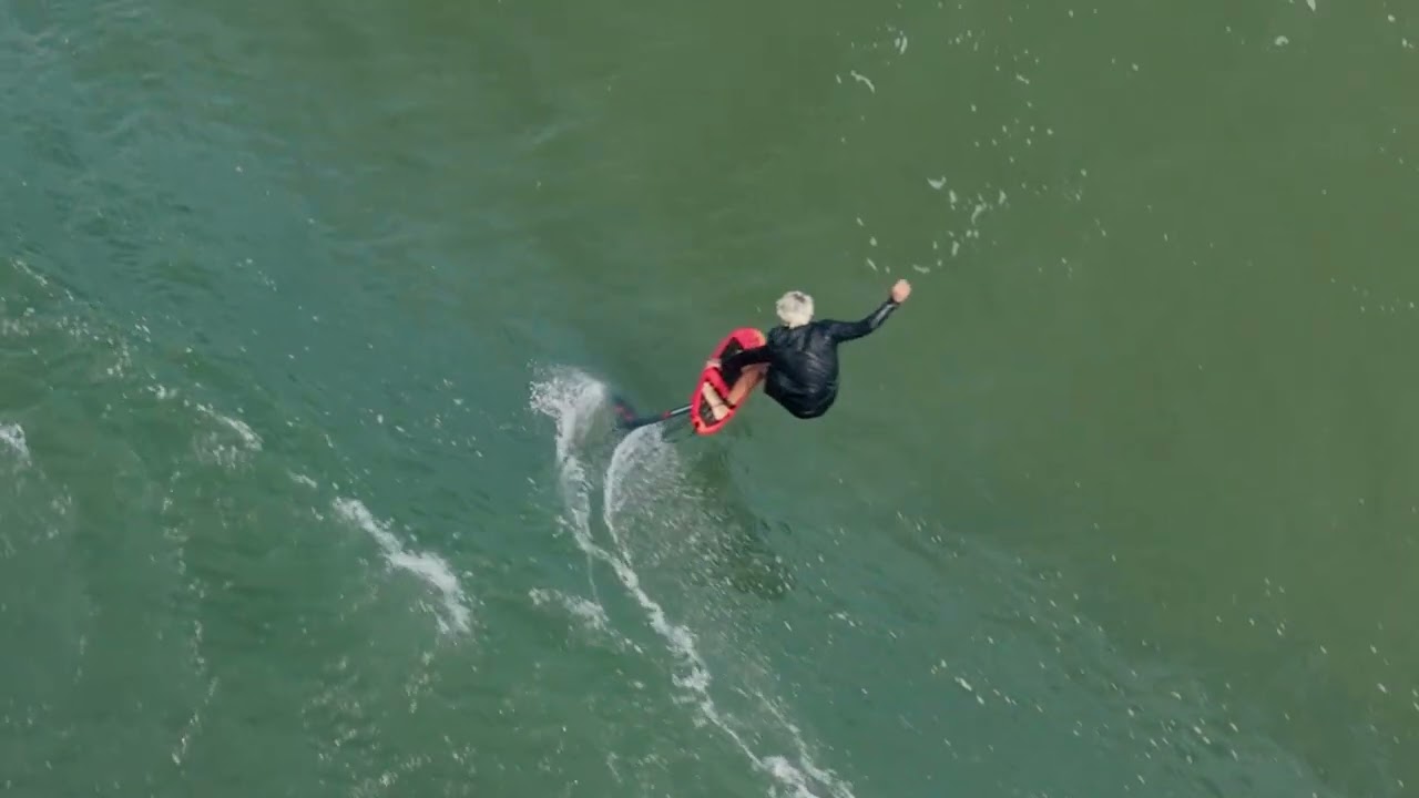 Foil expression session with Adam Bennetts & Benny Tayler #foil #foilboarding #surfing #foiling