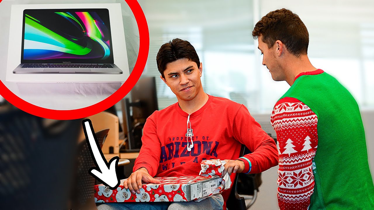 Giving Strangers EXPENSIVE Christmas Gifts!!