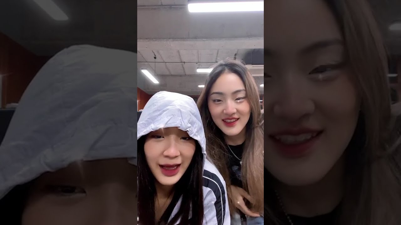 ฝ้ายพั้นช์  Live Ig   