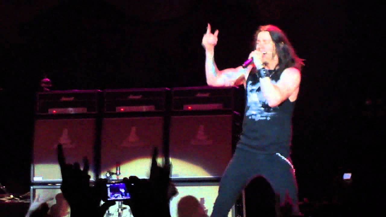 SLASH - My Michelle (live in Belgrade Arena) 31/7/2011 HD