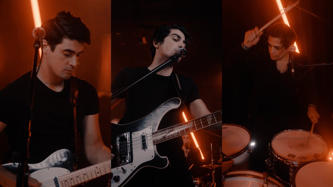 Ferraro - You Look Good Like That (Live)