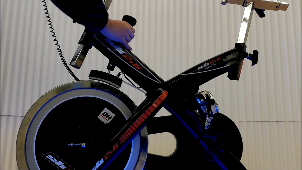 Cambio del set de freno en una bicicleta indoor BH