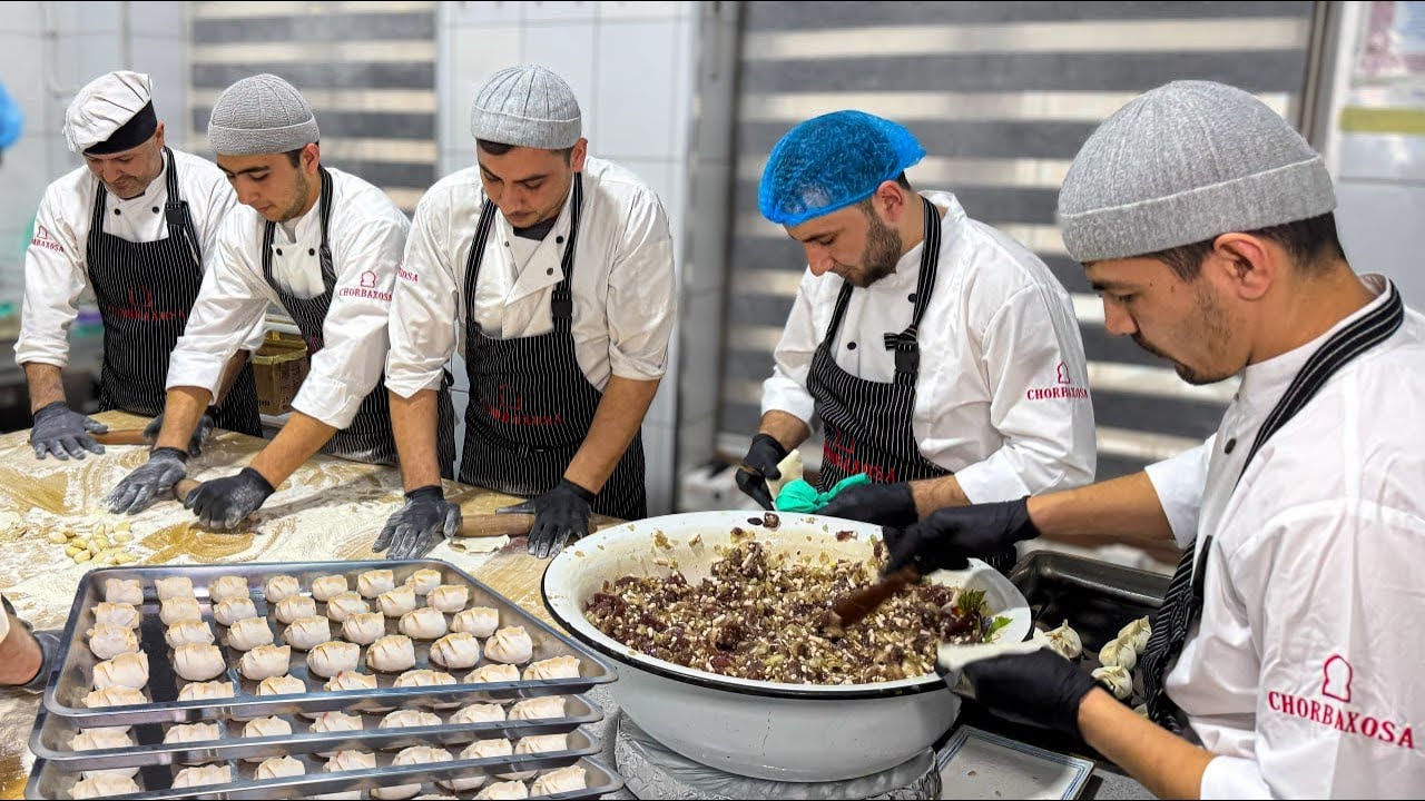 ЧОРБАХОСА! 7000 Мантов в День?! Внутри Самой Оживленной Мантихоны. Легендарная кухня - Мантихона.